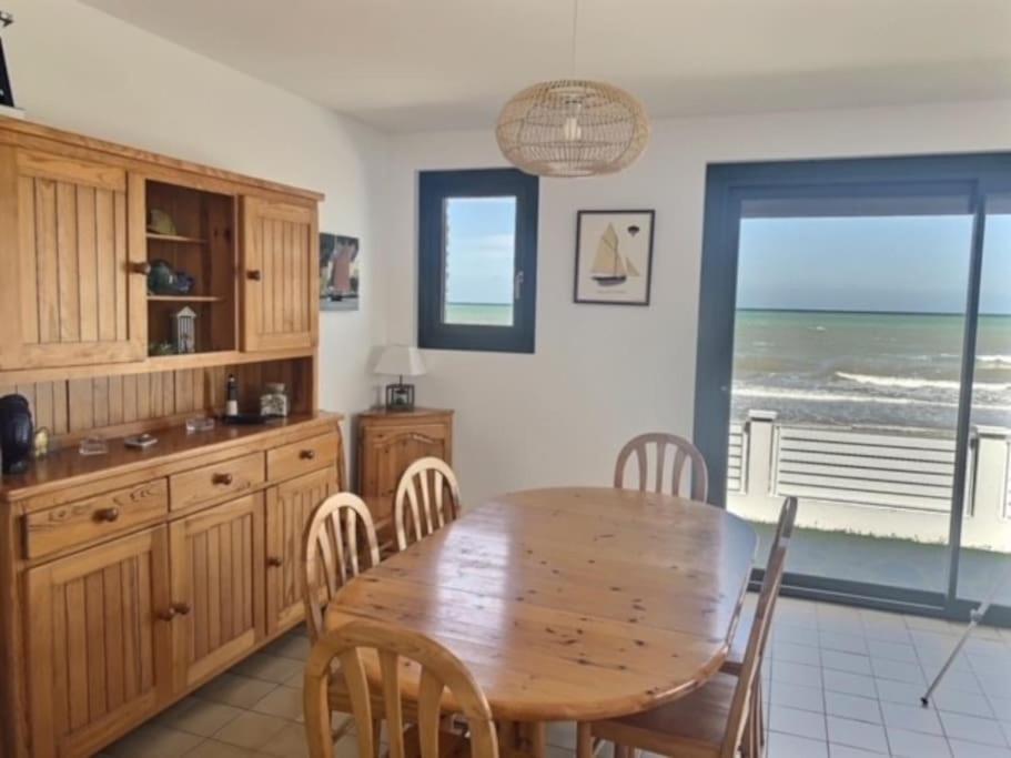 Villa De La Plage, Front De Mer, Juno Beach Bernières-sur-Mer Esterno foto