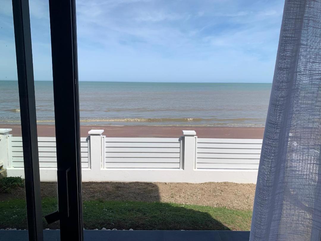 Villa De La Plage, Front De Mer, Juno Beach Bernières-sur-Mer Esterno foto